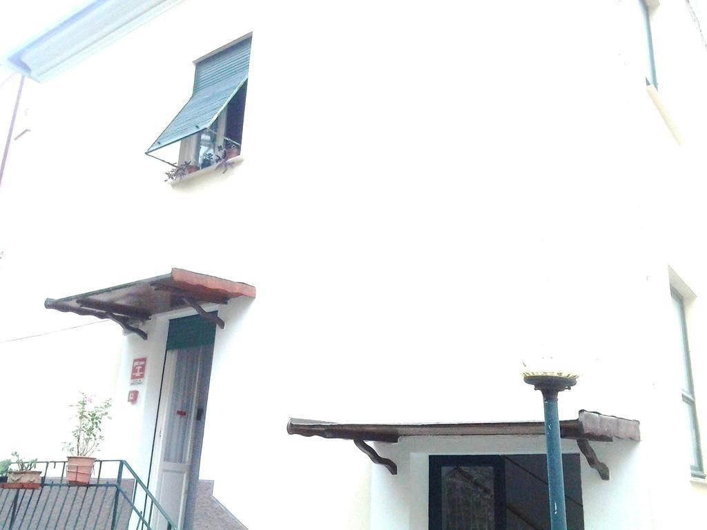 Hotel Piccolo Eden Nervi Buitenkant foto
