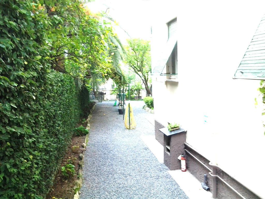 Hotel Piccolo Eden Nervi Buitenkant foto